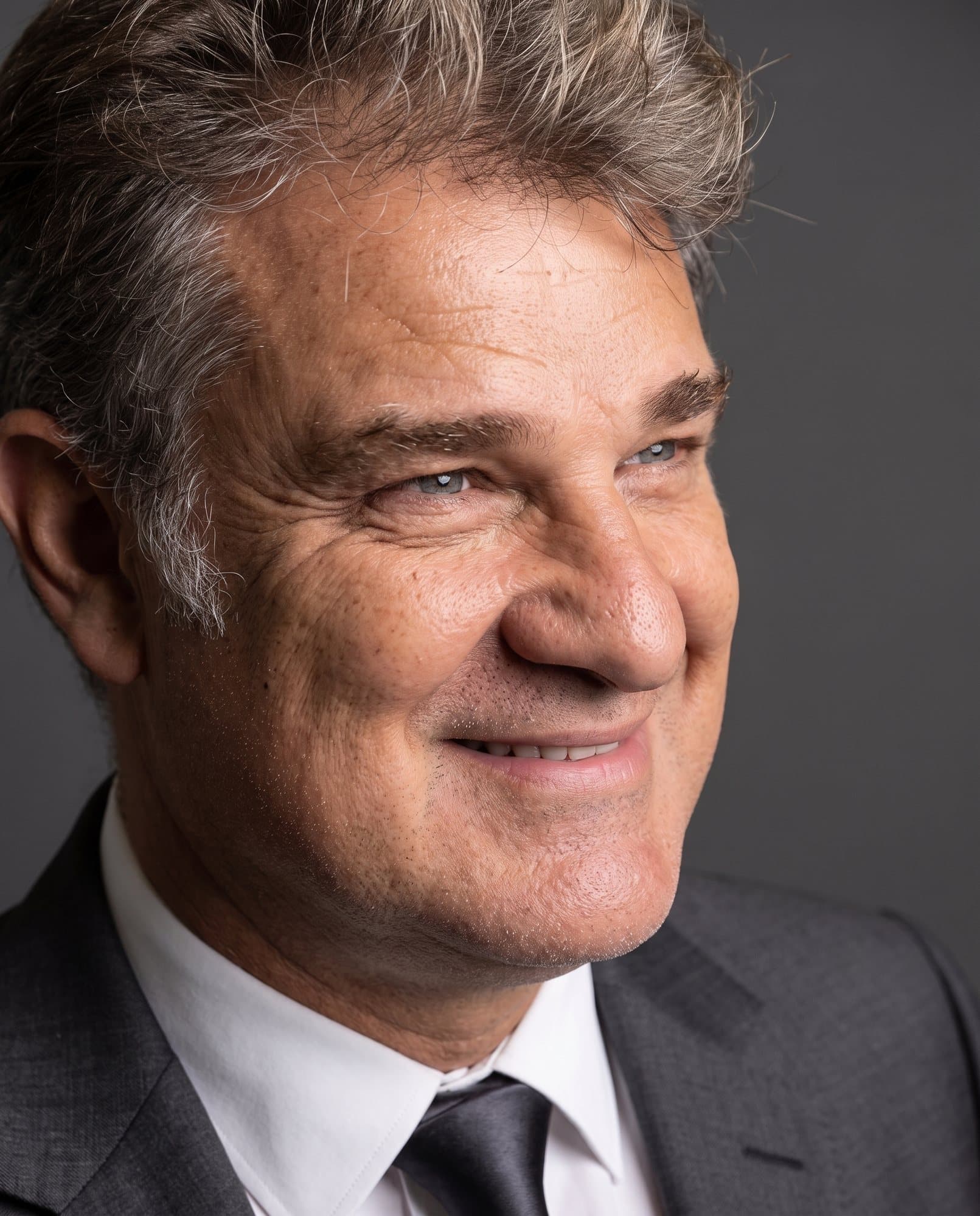 Close portrait of Daniel Santos Cori